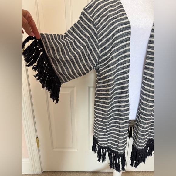 Entro Striped Cardigan - Picture 3 of 8